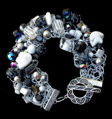 Polar Bear Bracelet II - Jewelry Creations Polar Bear Bracelet II - Jewelry Creations